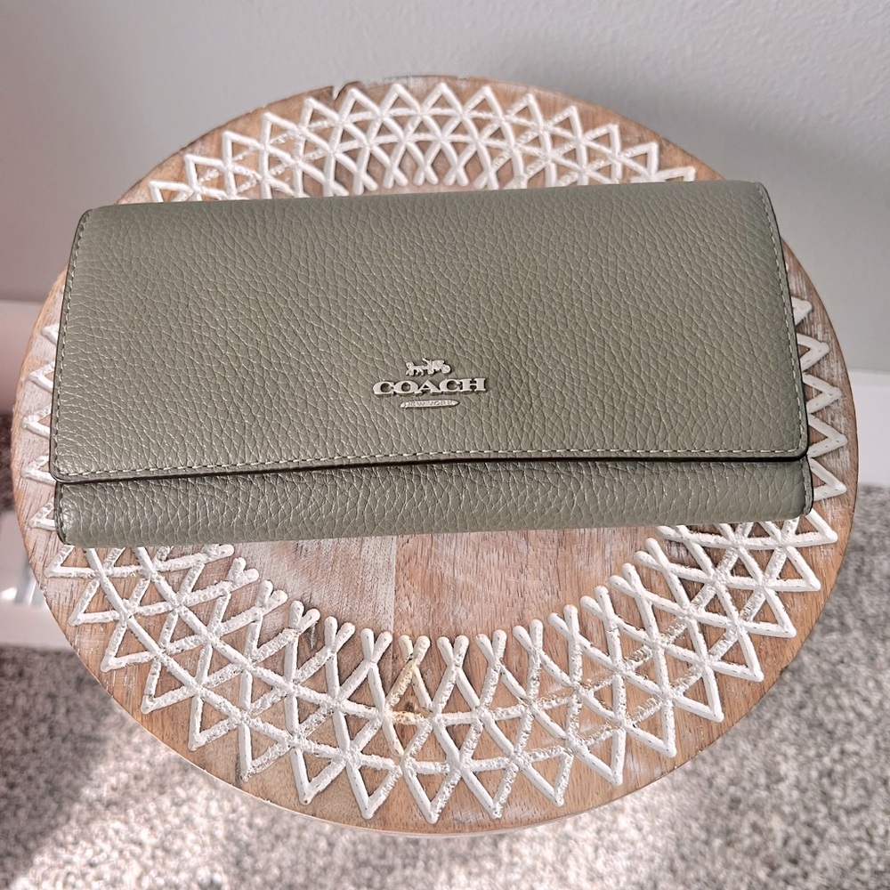 Coach trifold wallet green